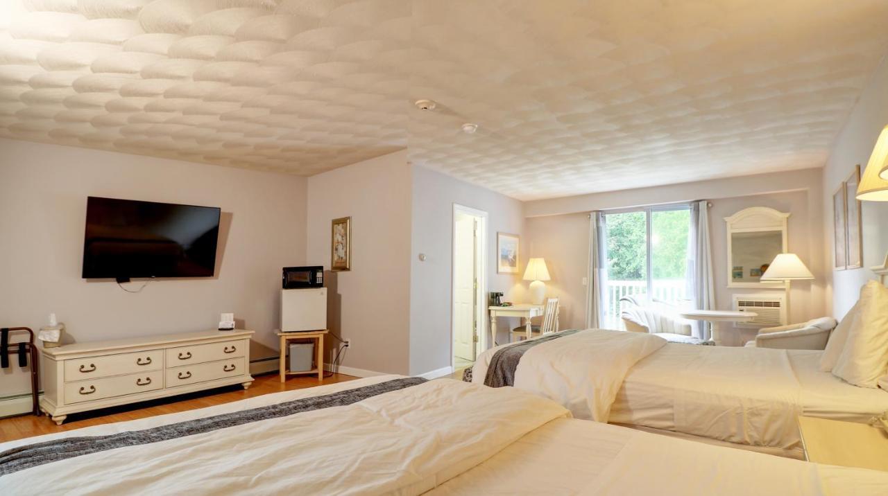 Hamilton Village Inn North Kingstown Esterno foto