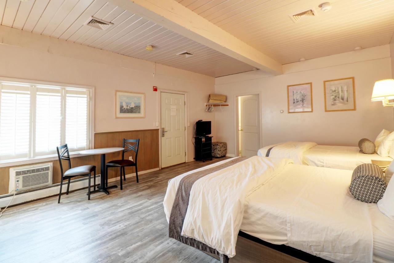 Hamilton Village Inn North Kingstown Esterno foto