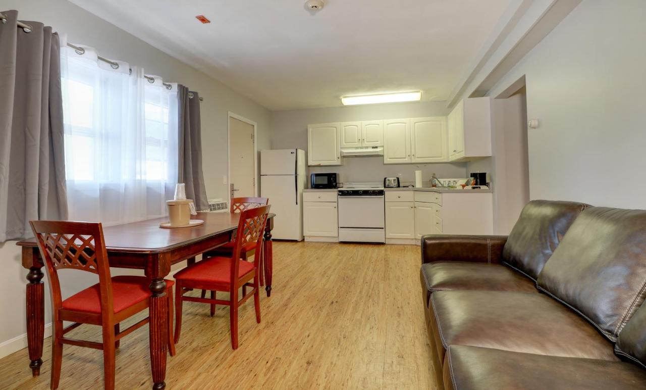 Hamilton Village Inn North Kingstown Esterno foto