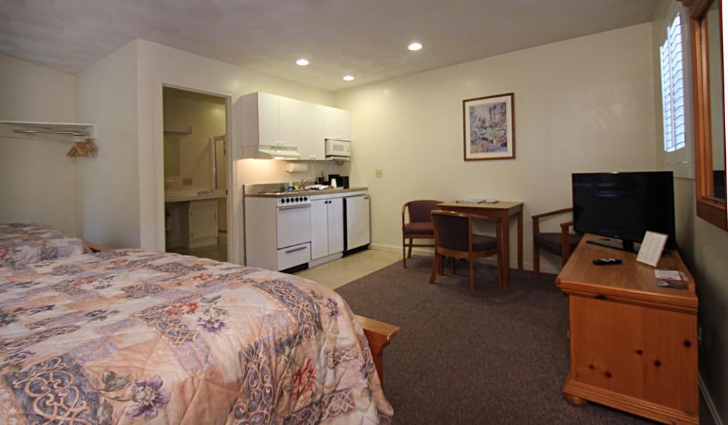 Hamilton Village Inn North Kingstown Esterno foto