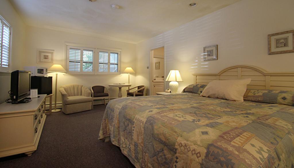 Hamilton Village Inn North Kingstown Esterno foto